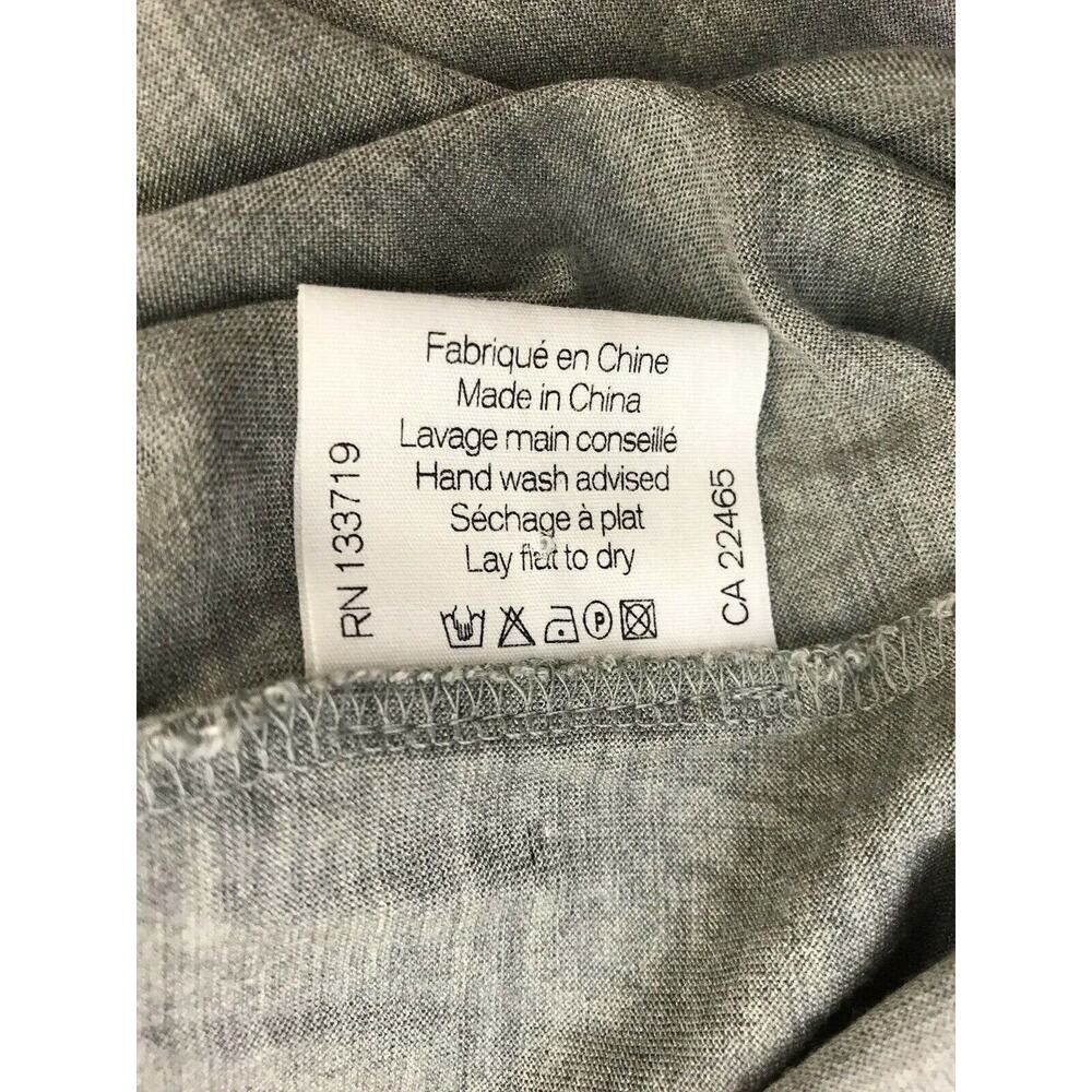 Fine Collection Designed In Paris Gray Silk Top Women's Small Key Hole Neck - Picture 8 of 8